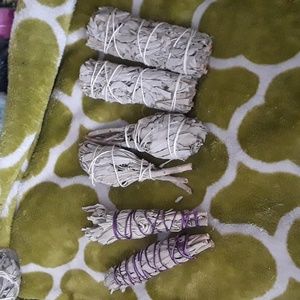 6 white sage smudges